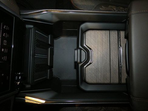 New 2026 RAM 2500 Limited AWD/4WD image 24