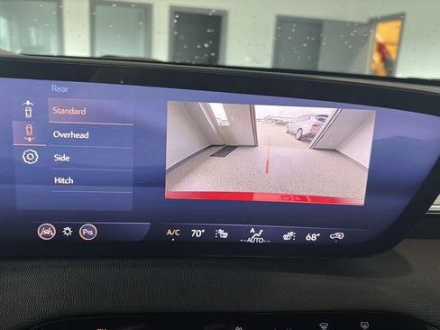 Used 2026 Buick Enclave Preferred AWD/4WD image 19