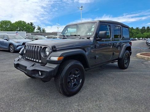 Used 2023 Jeep Wrangler Unlimited Sport AWD/4WD image 3