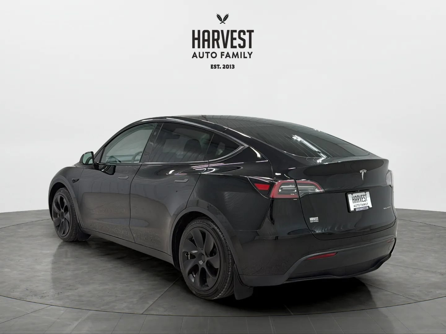 Used 2023 Tesla Model Y Long Range AWD/4WD image 5