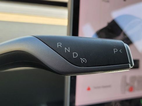 Used 2020 Tesla Model 3 Standard Range Plus image 26