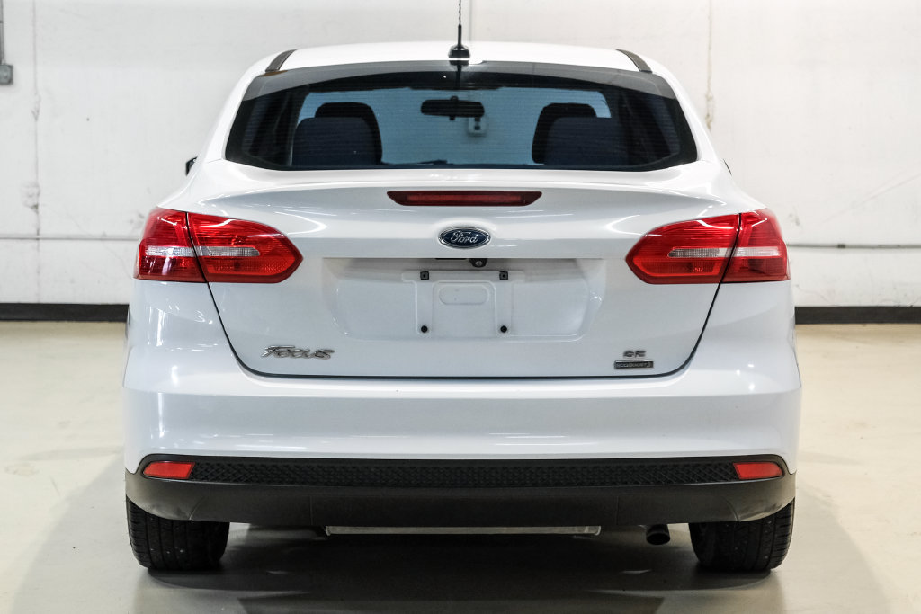 Used 2017 Ford Focus SE FWD image 9