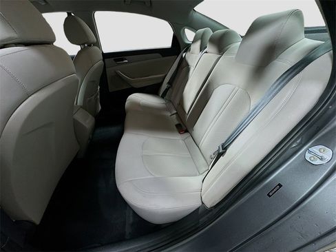 Used 2019 Hyundai Sonata SE image 24
