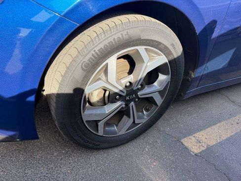Used 2021 Kia Forte LXS FWD image 6
