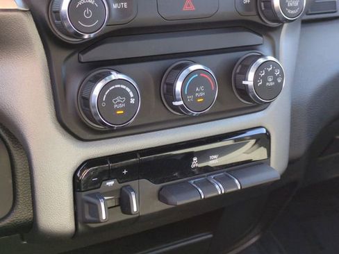 Used 2024 RAM 2500 Big Horn w/ Bed Utility Group image 18