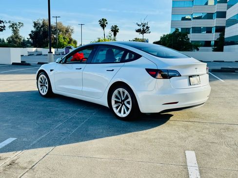 Used 2021 Tesla Model 3 Standard Range Plus RWD image 12