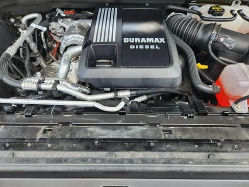 Used 2025 GMC Sierra 1500 AT4 w/ AT4 Premium Package AWD/4WD image 32