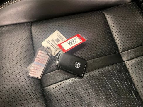 Used 2025 MAZDA CX-90 3.3 Turbo w/ Preferred Package image 31