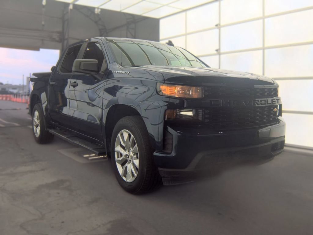 Used 2022 Chevrolet Silverado 1500 Custom w/ Safety Confidence Package RWD image 3