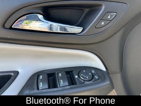 Used 2021 Chevrolet Equinox LS w/ LS Convenience Package FWD image 11