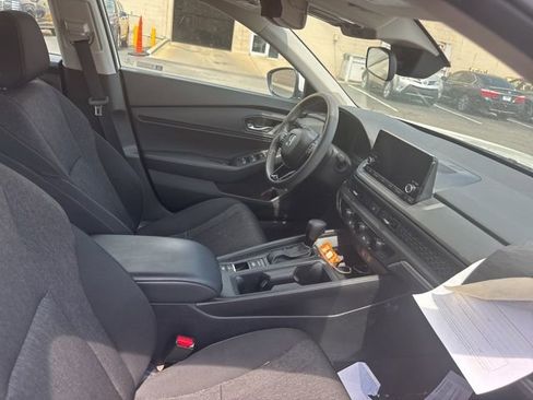 Used 2024 Honda Accord EX image 8