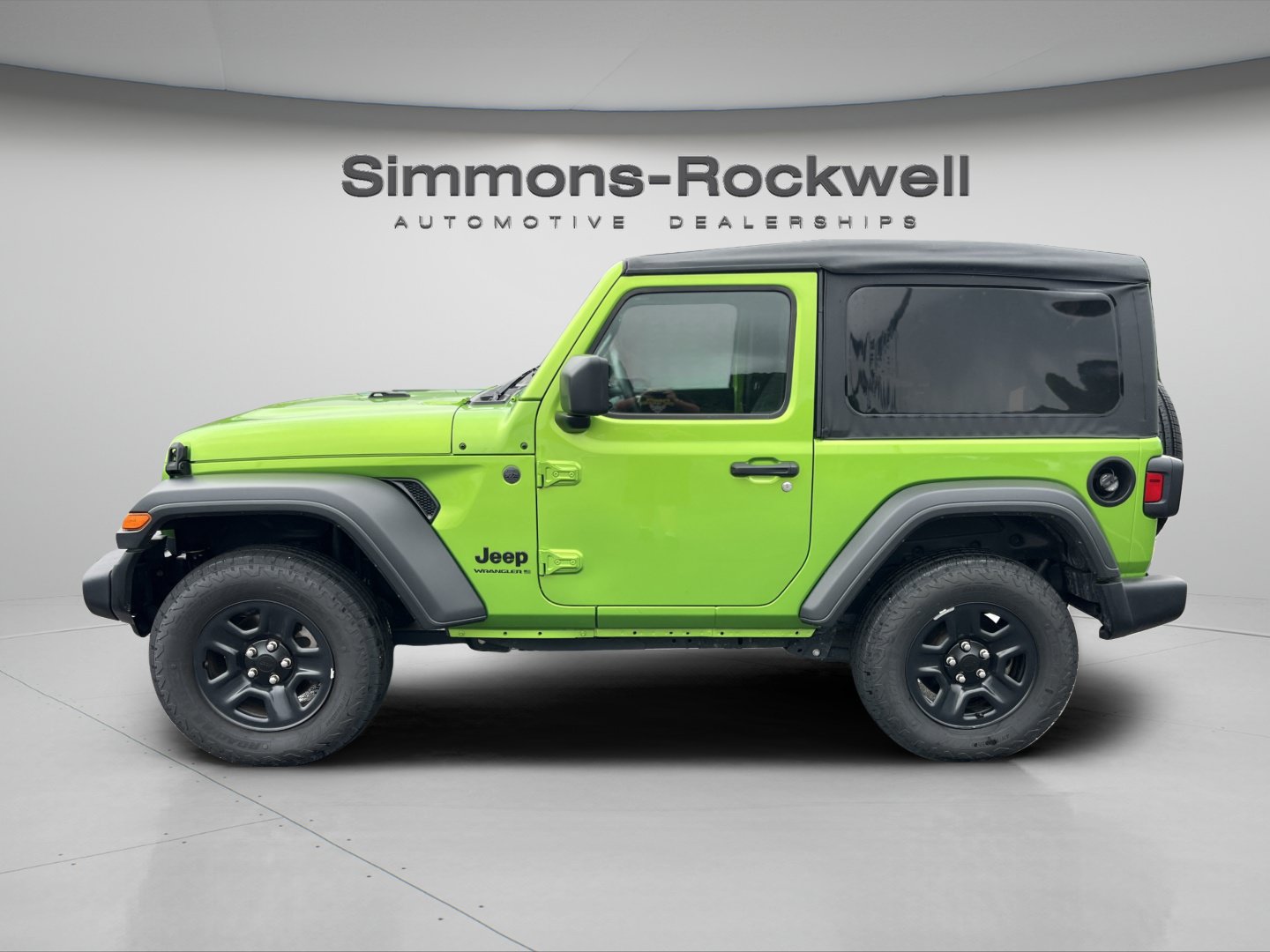 Used 2025 Jeep Wrangler Sport AWD/4WD image 2