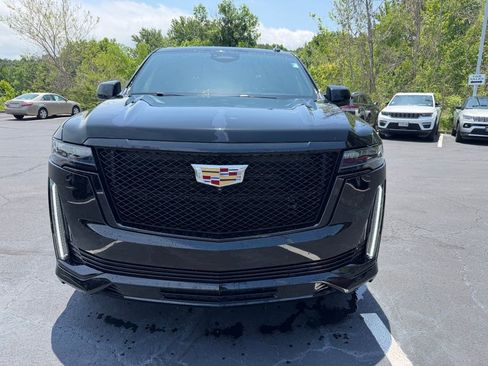 Used 2024 Cadillac Escalade Sport w/ Touring Package AWD/4WD image 2