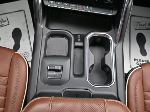 Used 2024 GMC Sierra 3500 Denali Ultimate AWD/4WD image 25