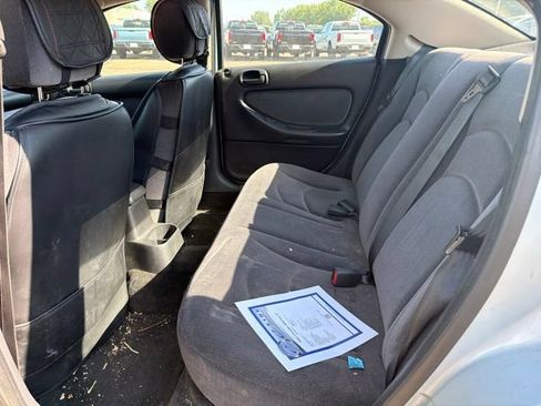 Used 2002 Chrysler Sebring LX FWD image 16