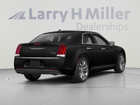 Used 2016 Chrysler 300 C AWD/4WD image 2