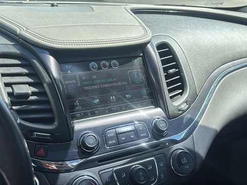 Used 2014 Chevrolet Impala LTZ FWD image 19