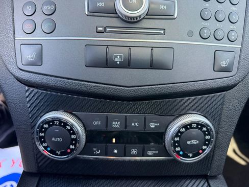 Used 2011 Mercedes-Benz C 300 4MATIC Sedan image 28