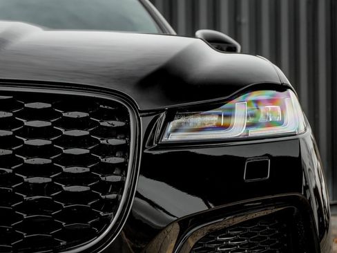 New 2026 Jaguar F-PACE R-Dynamic S image 6