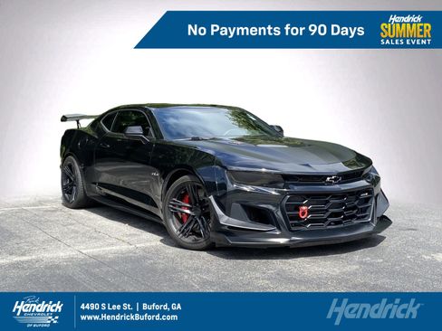 Used 2020 Chevrolet Camaro ZL1 RWD image 1