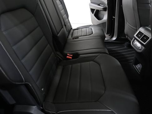 Used 2026 Volkswagen Atlas SEL AWD/4WD image 30