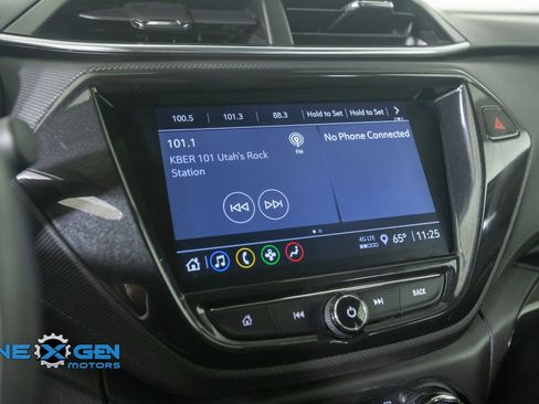 Used 2023 Chevrolet TrailBlazer LT w/ Convenience Package AWD/4WD image 19