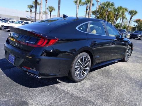 Certified 2023 Hyundai Sonata Limited w/ Cargo Package FWD image 4