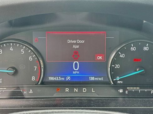 Used 2024 Ford Explorer XLT AWD/4WD image 11