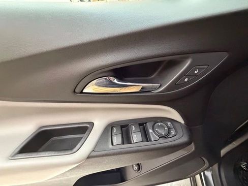 Used 2018 Chevrolet Equinox LT w/ Sun & Infotainment Package AWD/4WD image 29