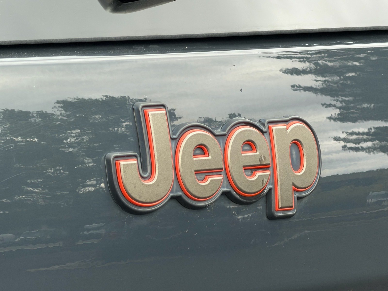 Used 2016 Jeep Cherokee 75th Anniversary FWD image 42