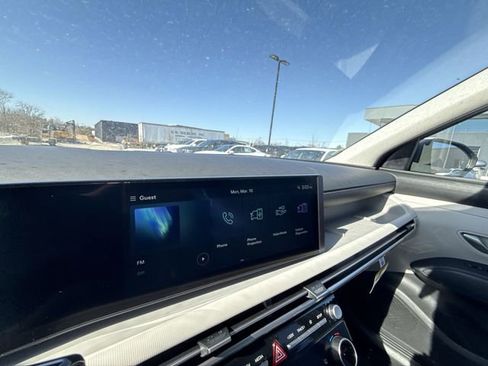 Certified 2025 Hyundai Tucson SEL image 16