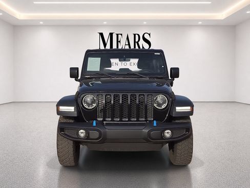 Used 2023 Jeep Wrangler Unlimited AWD/4WD image 8
