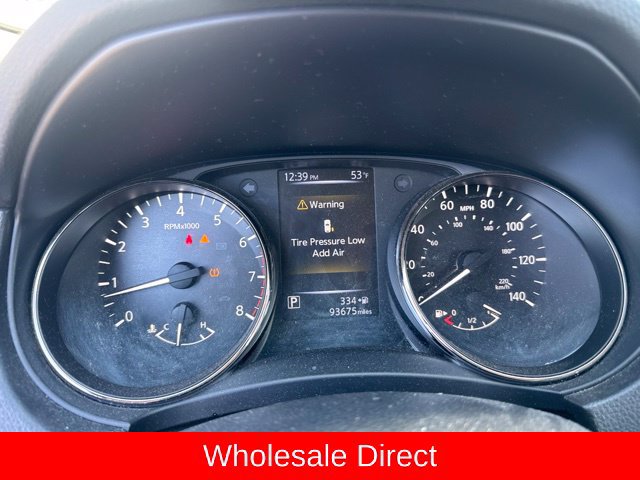 Used 2017 Nissan Rogue Sport SV w/ SV Premium Package AWD/4WD image 2