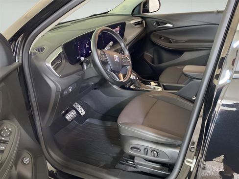 Used 2024 Buick Encore GX Preferred w/ Comfort Package FWD image 10