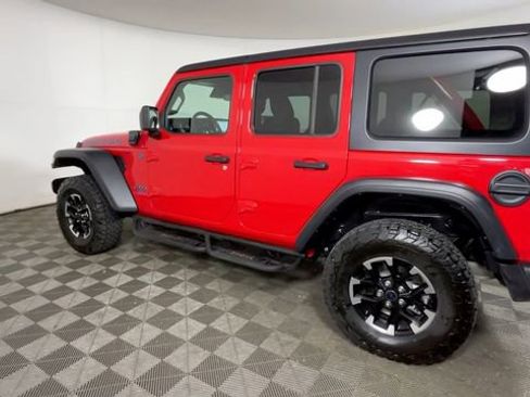 Used 2024 Jeep Wrangler Unlimited Rubicon 4xe w/ Technology Group AWD/4WD image 10