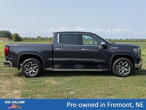 Certified 2022 GMC Sierra 1500 SLT w/ SLT Premium Plus Package AWD/4WD image 3