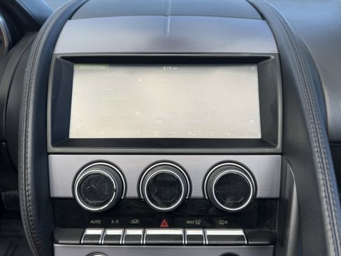 Used 2020 Jaguar F-TYPE Convertible image 26