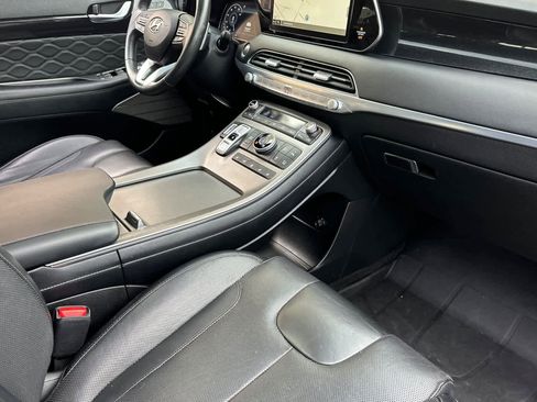 Used 2021 Hyundai Palisade Calligraphy w/ Winter Package image 16