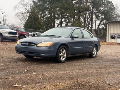 Used 2001 Ford Taurus SES