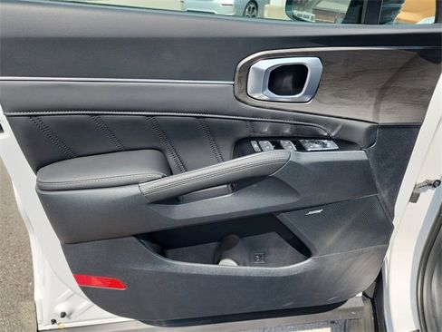 New 2026 Kia Sorento SX image 11