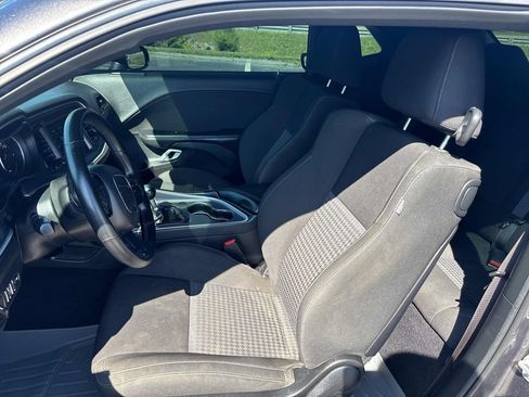 Used 2022 Dodge Challenger R/T RWD image 11