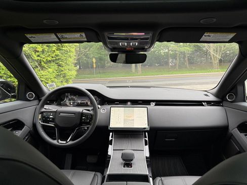 New 2026 Land Rover Range Rover Evoque S image 9