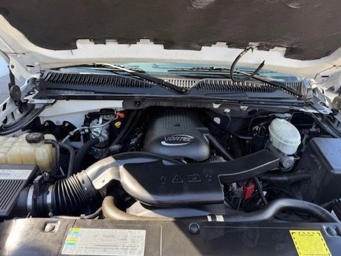 Used 2003 Chevrolet Avalanche 2WD image 8