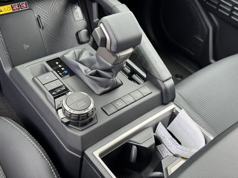 New 2026 Toyota 4Runner Limited AWD/4WD image 19