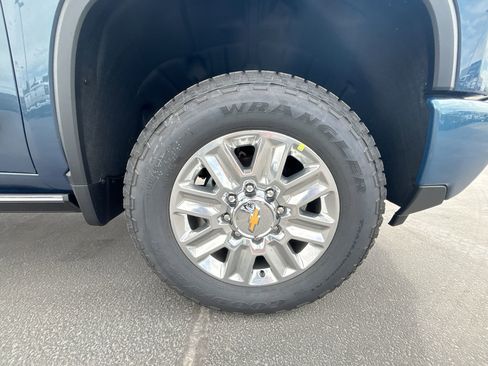 New 2025 Chevrolet Silverado 3500 High Country w/ Technology Package image 60