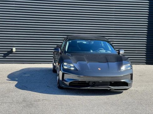 New 2025 Porsche Taycan image 10