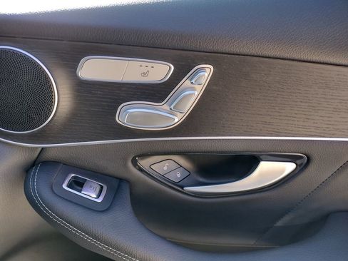 Used 2022 Mercedes-Benz GLC 300 GLC 300 image 26