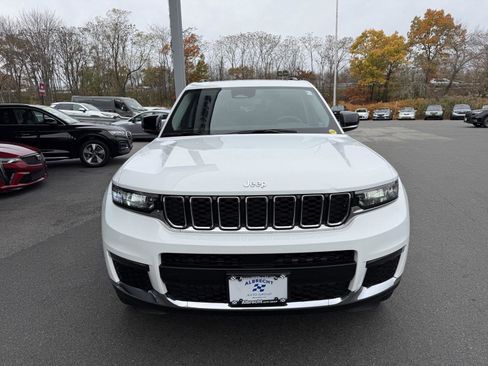 Used 2023 Jeep Grand Cherokee L Limited image 10