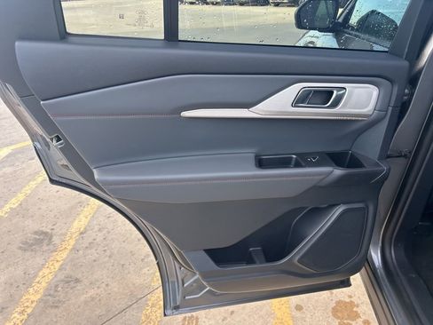 New 2026 Ford Explorer Active image 19