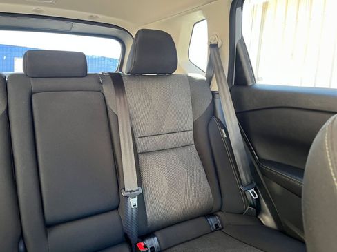 Used 2025 Nissan Rogue SV image 39